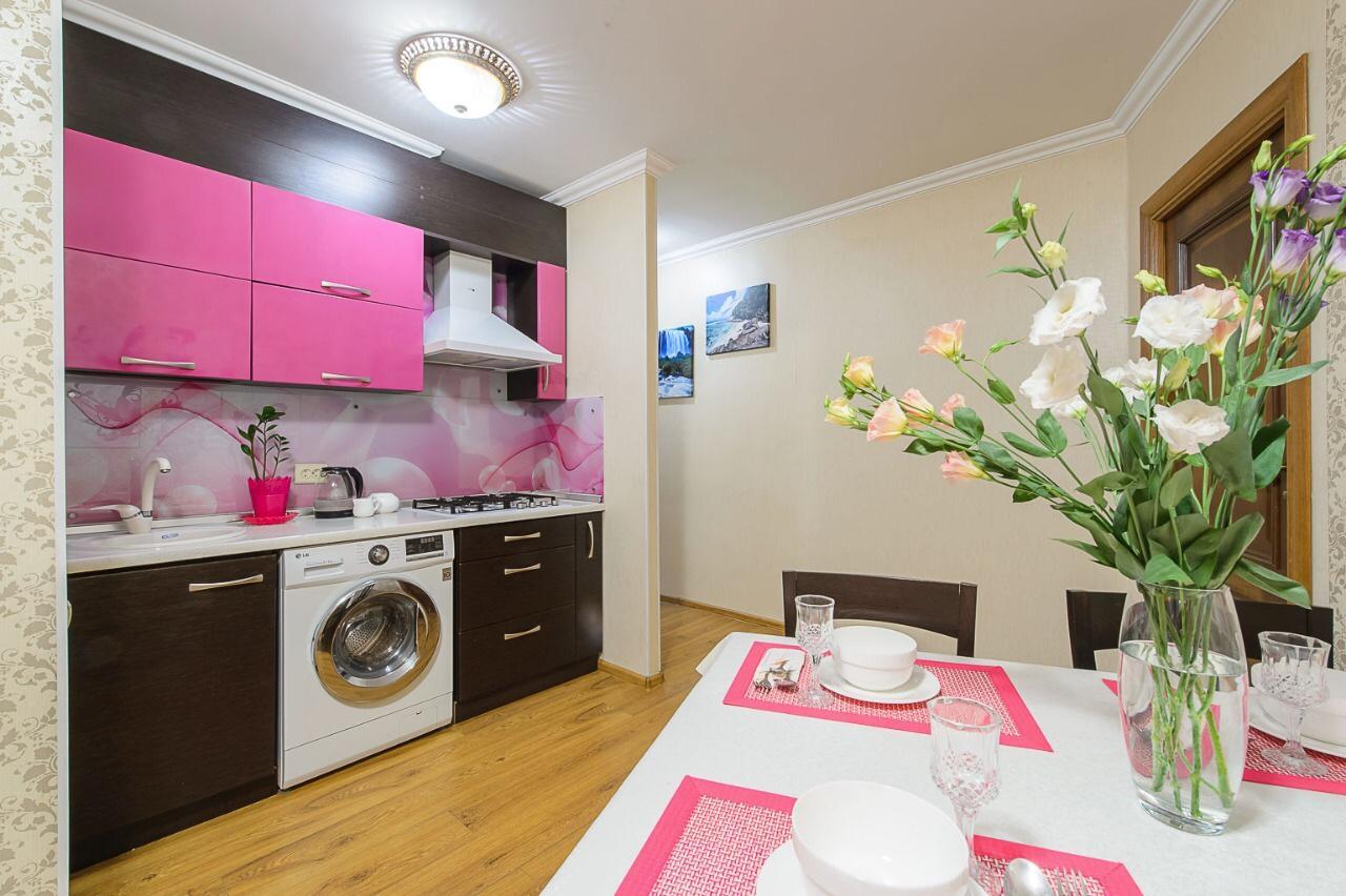 Золотой Квадрат Шевченко 75 Apartment Almatî Exterior foto